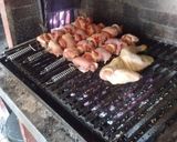 Foto del paso 2 de la receta: Asado a la parrilla de pinchos de muslos rellenos a la mostaza y limon