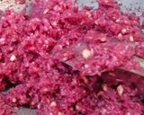 A picture of step 2 of Strawberry Halwa.