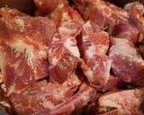 Foto del paso 1 de la receta: Mole de espinazo de cerdo con verdolagas