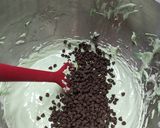 A picture of step 5 of Holiday Meringue Cookies.