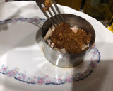 Foto del paso 12 de la receta: Sopa de cocido y timbal de filete de cerdo con cebolla caramelizada y pimientos asados