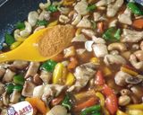 A picture of step 3 of Cashew chicken.