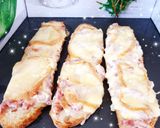 Une image de l'étape 4 de Bruschettas maroilles / bruschettas lardons crème gruyère 😋.