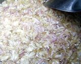 Foto langkah ke 3 dari resep Bawang goreng renyah.