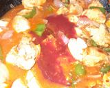 A picture of step 6 of Fried rice with chicken jalfrezi.