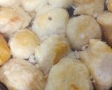 A picture of step 5 of Dahi Bhalla.