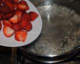A picture of step 1 of Summer pudding.