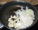 Foto del paso 1 de la receta: Calabacín con cúrcuma