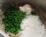 A picture of step 3 of Mushroom Matar Masala.