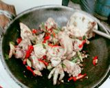 Foto langkah ke 2 dari resep Ayam Kemangi (ayam woku simpel).