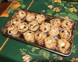 Une image de l'étape 7 de Bouchées feuilletées à la truffe, feta et sésame.