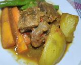 Foto langkah ke 4 dari resep Semur daging dan sayuran.