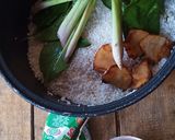 Foto langkah ke 1 dari resep Nasi kuning magic.