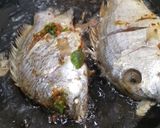 A picture of step 6 of Fried fish.