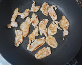 Foto langkah ke 3 dari resep Grilled Teriyaki Chicken Breast (Panggang Pakai Teflon).
