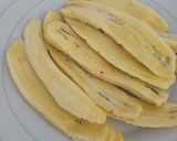 A picture of step 4 of Stuffed Plantain Pinwheels.