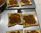 Foto langkah ke 5 dari resep Pizza Roti.