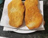 Foto del paso 1 de la receta: Milanesa de pollo a la napolitana