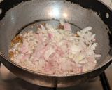 A picture of step 4 of Methi aloo curry.