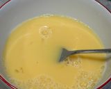 Foto langkah ke 3 dari resep Mentai fluffy egg toast.