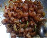 Foto langkah ke 6 dari resep Oseng kikil pedas.