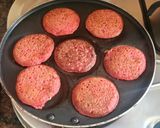 A picture of step 6 of Beetroot mini uttapam.