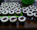 Foto langkah ke 3 dari resep Puding Coklat Ala KFC.