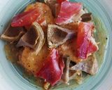 Foto del paso 11 de la receta: Patatas a la importancia con alcachofas confitadas y jamón ibérico