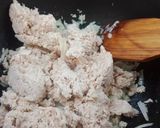 Foto langkah ke 2 dari resep Pastel Gulung Ragout Ayam.