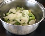 Foto del paso 1 de la receta: Vichyssoise (crema de ajo porro y papas)
