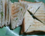 A picture of step 4 of Chilli cheese toast.