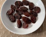 รูปขั้นตอนการทำที่ 3 ของ Chinese Sausage กุนเชียงทอด หม้อ Air fryer