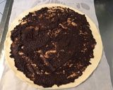 Une image de l'étape 2 de Feuilletés apéritif « escargots » à la tapenade noire, origan et parmesan.