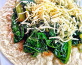 Foto del paso 2 de la receta: Quesadillas de acelga con queso fundido