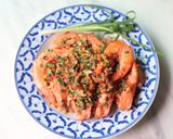 รูปขั้นตอนการทำที่ 1 ของ กุ้งผัดพริกเกลือ