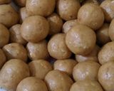 Foto langkah ke 4 dari resep Bola-Bola Biskuit Coklat (no oven/ no mixer).