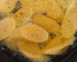 A picture of step 3 of Fried plantain (dodo) and egg.