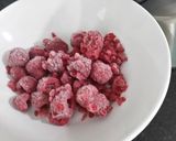 A picture of step 1 of Brown rice porridge with frozen raspberries.