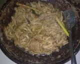 Foto langkah ke 2 dari resep Lemper isi ayam suwir.