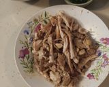 Hình bước làm 1 của món Bánh Mì Thịt Gà Xé dễ ợt/ Easy Chicken Banh Mi