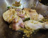 Foto langkah ke 4 dari resep Opor Ayam Telur Kuah Kuning.