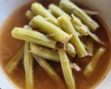A picture of step 4 of Sour Moringa Soup with Canned Fish (Kaeng Som Marum).