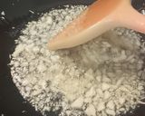 Foto langkah ke 2 dari resep Kwetiau Bumbu Nasi Goreng.