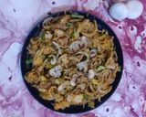 A picture of step 5 of Bottleguard Noodles with Pan Fried Mushrooms.