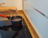 Foto del paso 1 de la receta: Aguacates rellenos de arroz y salmón
