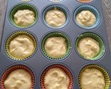 Foto langkah ke 4 dari resep Cupcake Vanilla.