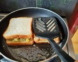 A picture of step 11 of Green masala cheese corn sandwich.