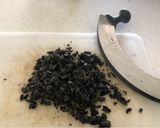 Foto del paso 6 de la receta: Caracoles con pavo a la pimienta y aceitunas