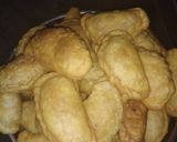 A picture of step 10 of Prashadi gujiya.