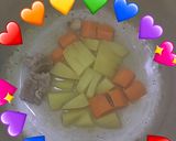 Hình bước làm 1 của món Cháo vịt hầm rau củ mix dầu óc chó
